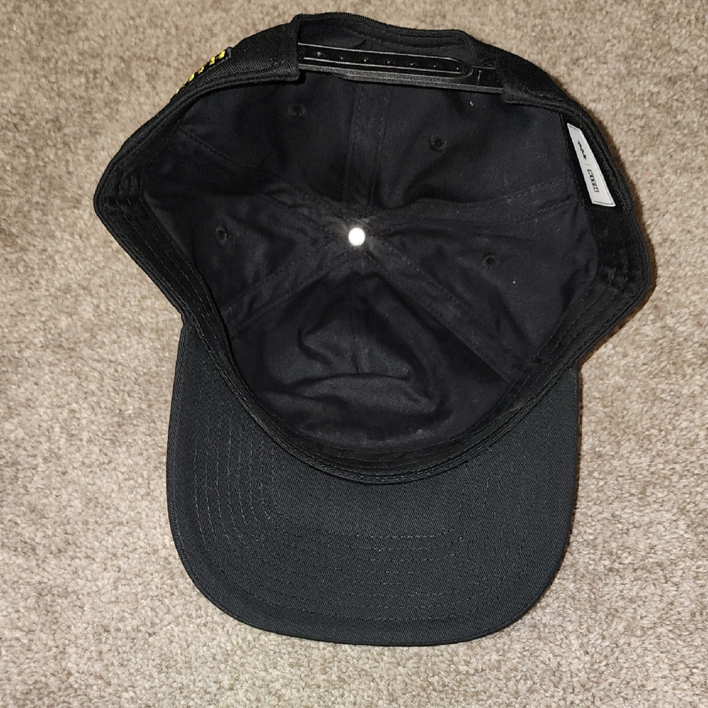 Kith X Batman Black Cap with  Logo Patch - Picture 3 of 4